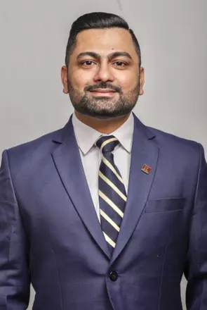 Nav Kapoor, Brampton, Real Estate Agent